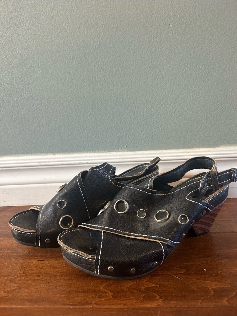 Low rule Sarah sling back sandals fluevog